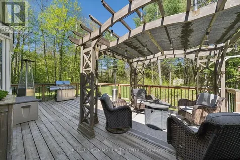 48 Deer Lane Adjala-tosorontio ON L0M 1J0
