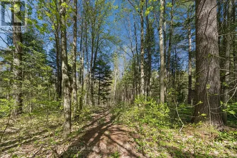 48 Deer Lane Adjala-tosorontio ON L0M 1J0