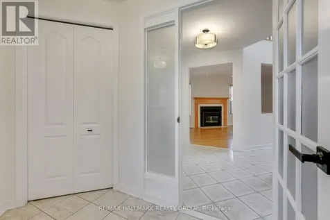 21 Dalecroft Crescent Ottawa ON K2G 5V9