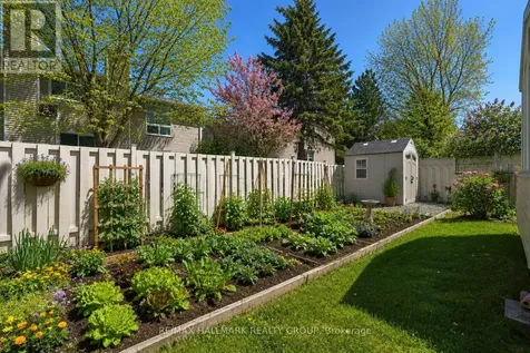 21 Dalecroft Crescent Ottawa ON K2G 5V9