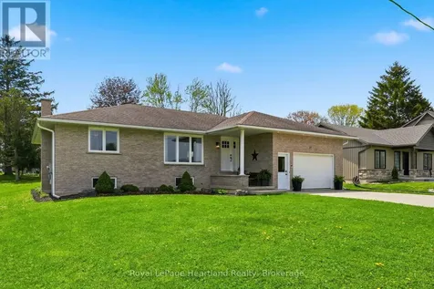 17 Brown Street North Minto ON N0G 1M0
