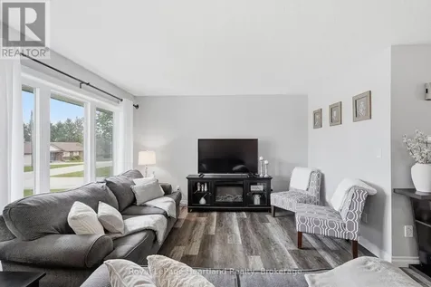 17 Brown Street North Minto ON N0G 1M0
