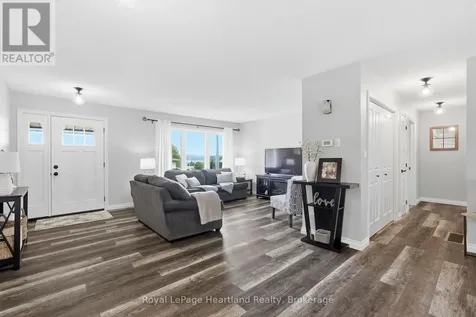 17 Brown Street North Minto ON N0G 1M0