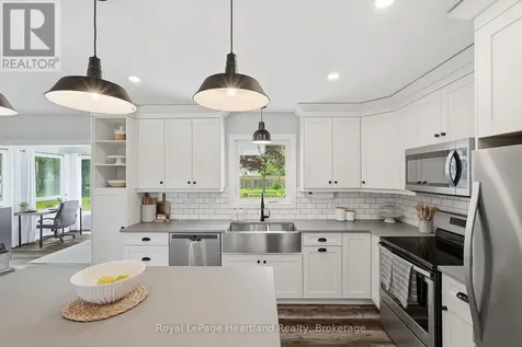 17 Brown Street North Minto ON N0G 1M0