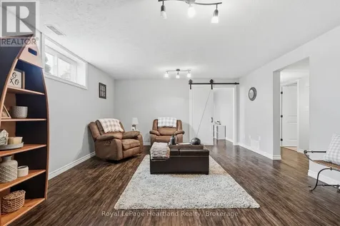 17 Brown Street North Minto ON N0G 1M0