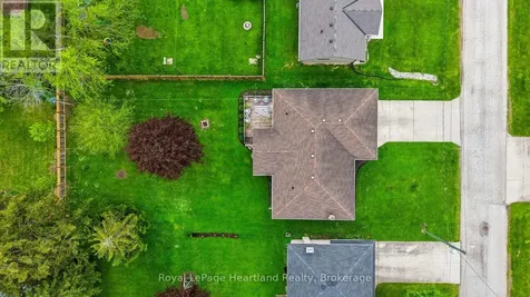 17 Brown Street North Minto ON N0G 1M0