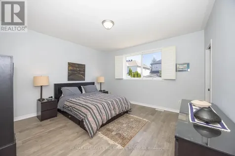80 Black Bear Way Ottawa ON K2S 2G6