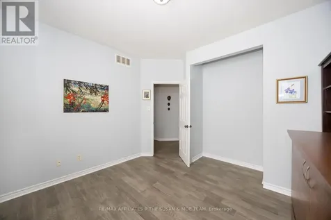 80 Black Bear Way Ottawa ON K2S 2G6