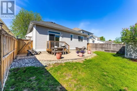 80 Black Bear Way Ottawa ON K2S 2G6