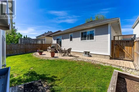 80 Black Bear Way Ottawa ON K2S 2G6