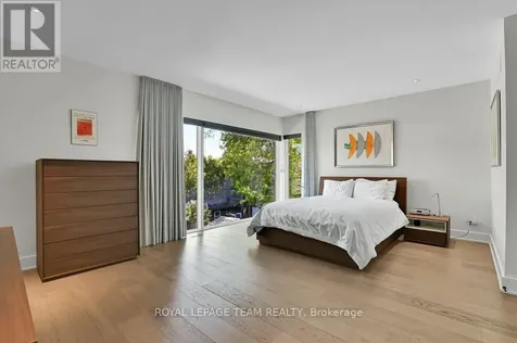 353 Winston Avenue Ottawa ON K2A 1Y6
