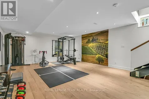 353 Winston Avenue Ottawa ON K2A 1Y6