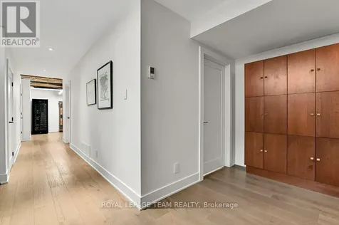 353 Winston Avenue Ottawa ON K2A 1Y6