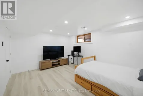 61 Antigua Drive Wasaga Beach ON L9Z 2S3