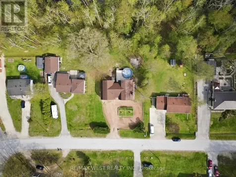 61 Antigua Drive Wasaga Beach ON L9Z 2S3
