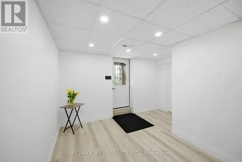 61 Antigua Drive Wasaga Beach ON L9Z 2S3