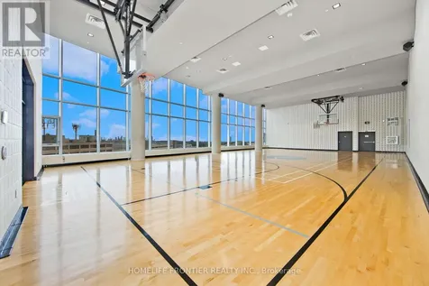 2520 Eglinton Avenue West Mississauga (central Erin Mills) ON L5M 0Y4