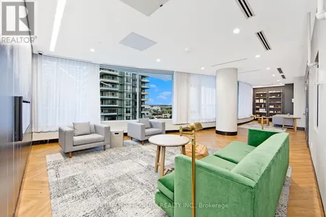 2520 Eglinton Avenue West Mississauga (central Erin Mills) ON L5M 0Y4