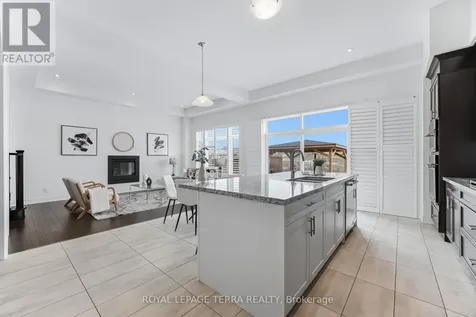 11 Lockton Street Whitby ON L1P 0E1