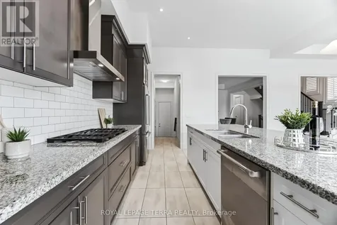 11 Lockton Street Whitby ON L1P 0E1