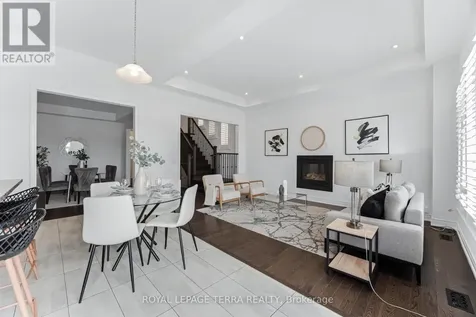11 Lockton Street Whitby ON L1P 0E1