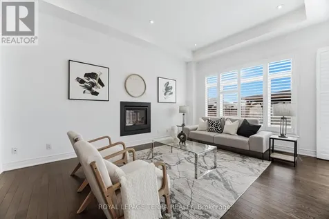 11 Lockton Street Whitby ON L1P 0E1