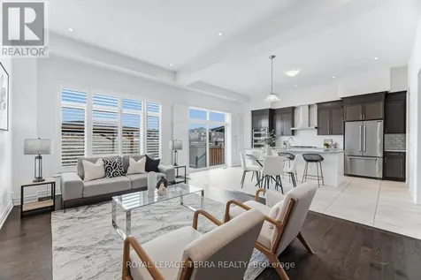11 Lockton Street Whitby ON L1P 0E1