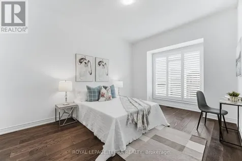 11 Lockton Street Whitby ON L1P 0E1