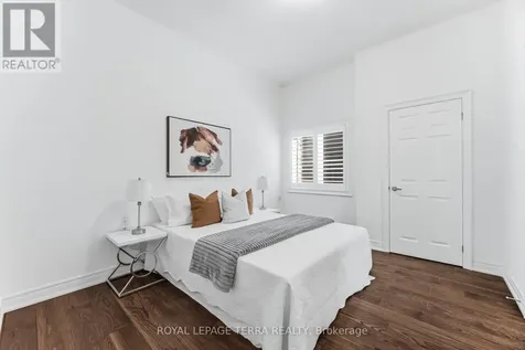 11 Lockton Street Whitby ON L1P 0E1