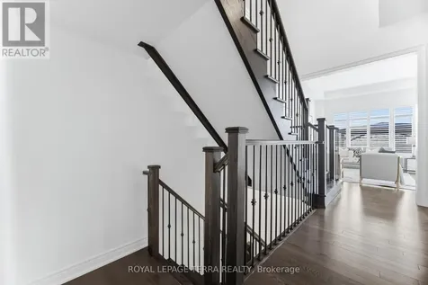 11 Lockton Street Whitby ON L1P 0E1