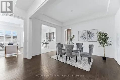 11 Lockton Street Whitby ON L1P 0E1
