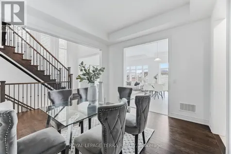 11 Lockton Street Whitby ON L1P 0E1