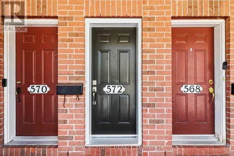 572 Reardon Private Ottawa ON K1V 2K9
