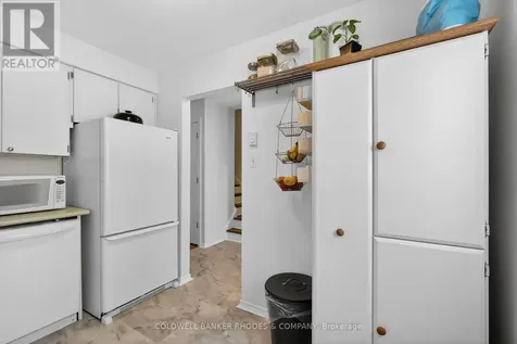 17 Pixley Private Ottawa ON K1G 4C3