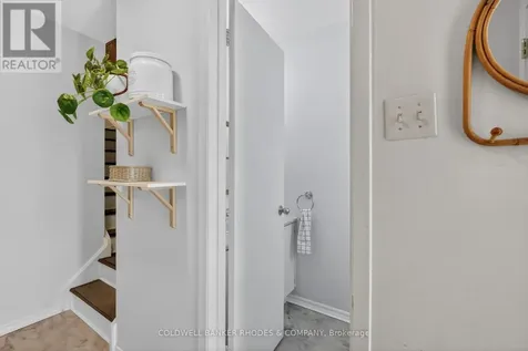 17 Pixley Private Ottawa ON K1G 4C3