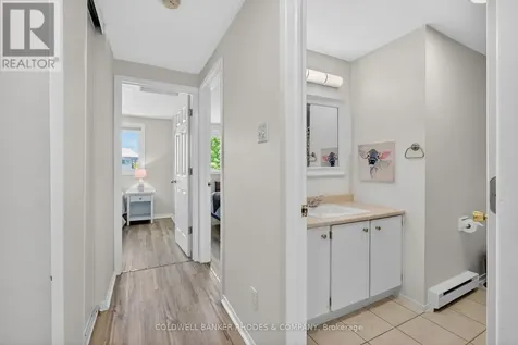 17 Pixley Private Ottawa ON K1G 4C3
