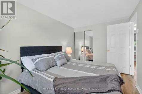17 Pixley Private Ottawa ON K1G 4C3