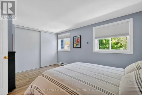 17 Pixley Private Ottawa ON K1G 4C3
