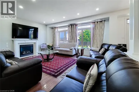 197 Cloverleaf Drive Ancaster ON L9K 1T4