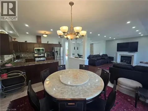 197 Cloverleaf Drive Ancaster ON L9K 1T4