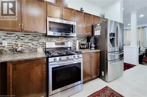 197 Cloverleaf Drive Ancaster ON L9K 1T4