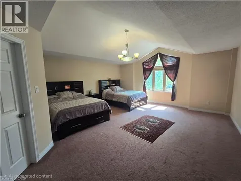 197 Cloverleaf Drive Ancaster ON L9K 1T4