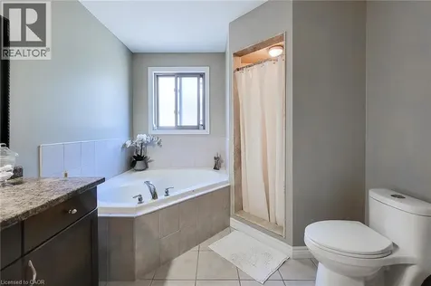 197 Cloverleaf Drive Ancaster ON L9K 1T4
