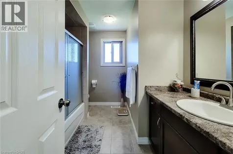 197 Cloverleaf Drive Ancaster ON L9K 1T4