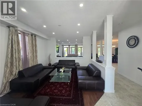197 Cloverleaf Drive Ancaster ON L9K 1T4