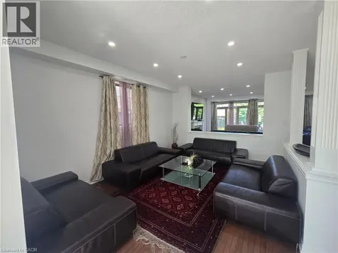 197 Cloverleaf Drive Ancaster ON L9K 1T4