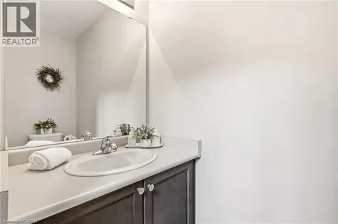 131 Sonoma Lane Stoney Creek ON L8E 0J9