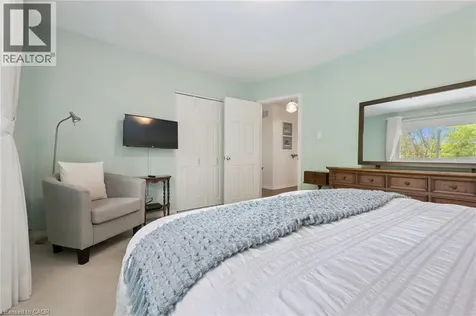 3521 Regal Road Burlington ON L7N 1M2