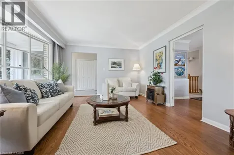 3521 Regal Road Burlington ON L7N 1M2