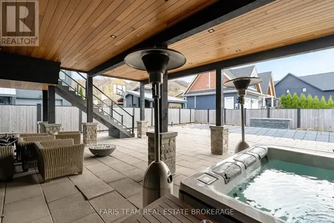 116 Arnot Crescent Blue Mountains ON L9Y 0Z8